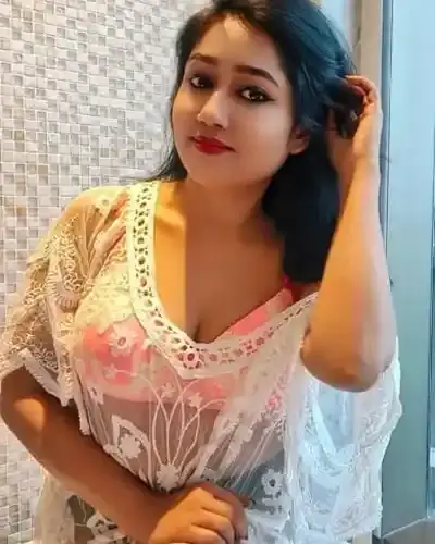 Escort Alur
